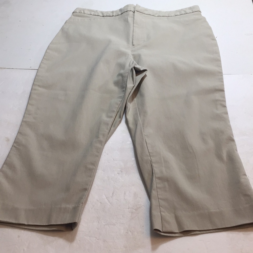 Giorgio Fiorlini  Khaki Capris Size 10